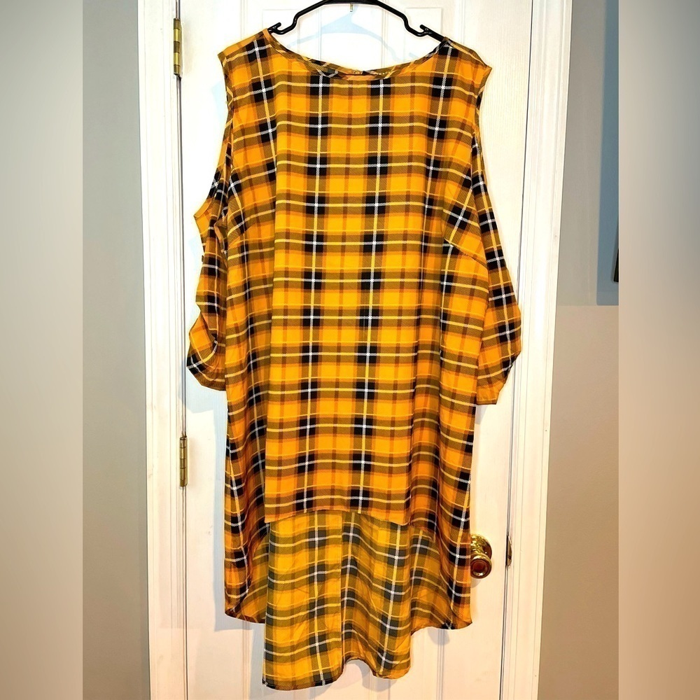 New Mileage Orange Plaid Tunic Cold Shoulder 3/4 Roll Tab Sleeve Keyhole Back 2X